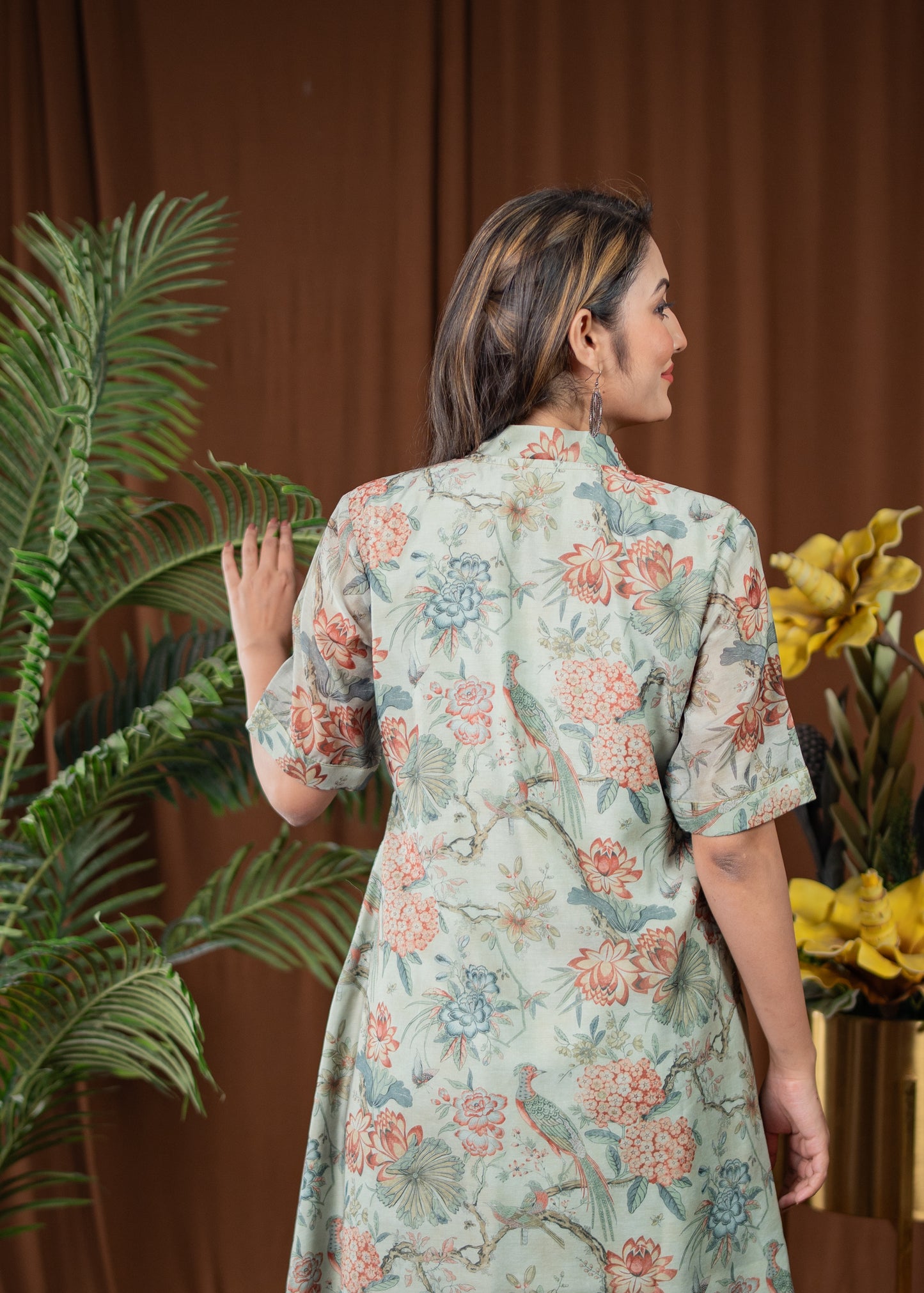 Floral V-Neck Kurta Set