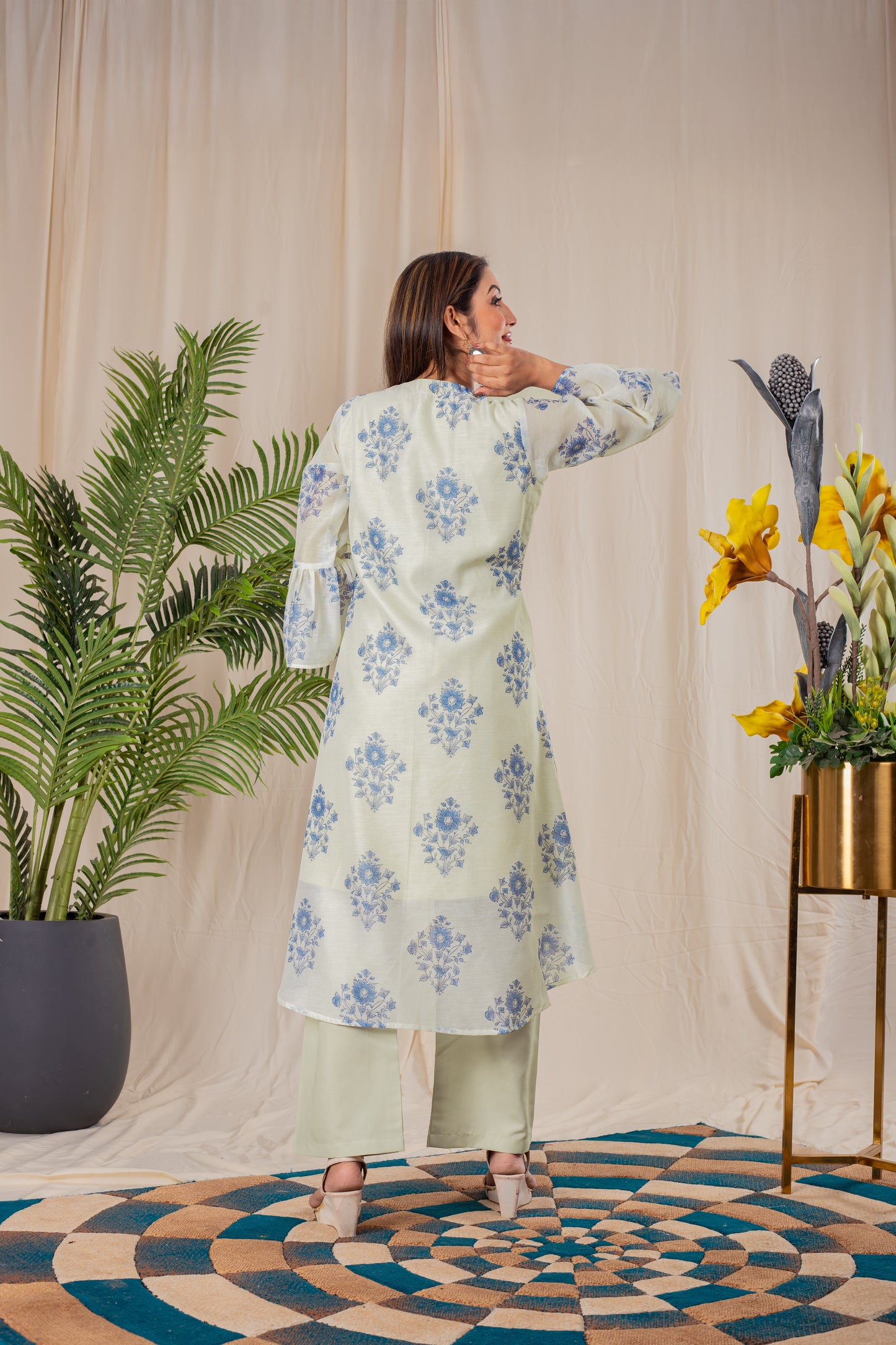 V-neck Floral Print Kurta Set