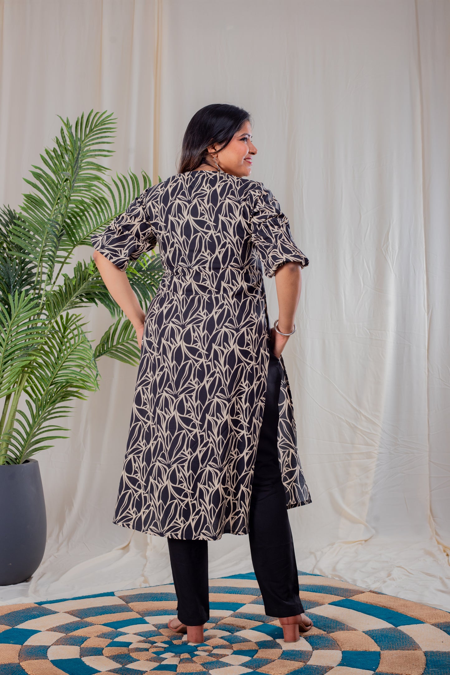 Leaf Pattern A Line Kurta Set.