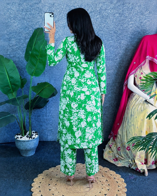 Albela Green Kurta Set.
