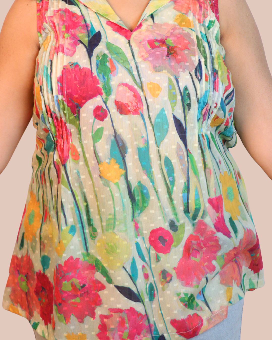 Green and Red Floral Print Sleeveless Short Kurta