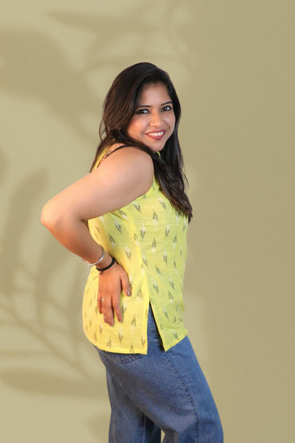 Maavish Women Yellow and Black Geometric Printed Halter Neck Top with Tie-Up