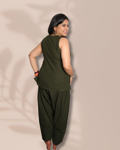 Solid Teal Green Sleeveless Kurti  Pharsi Pant Set