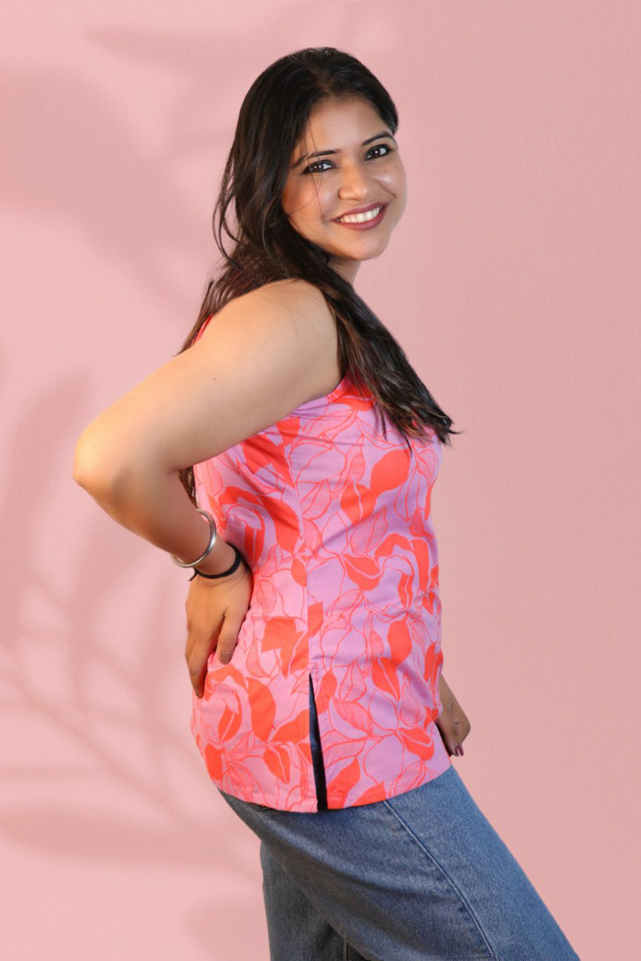 Maavish Women Pink and Orange Floral Printed Halter Neck Top with Tie-Up