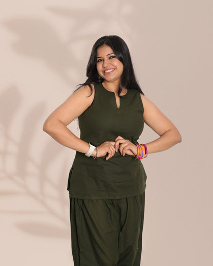 Solid Teal Green Sleeveless Kurti  Pharsi Pant Set