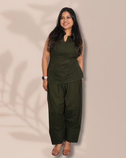 Solid Teal Green Sleeveless Kurti  Pharsi Pant Set