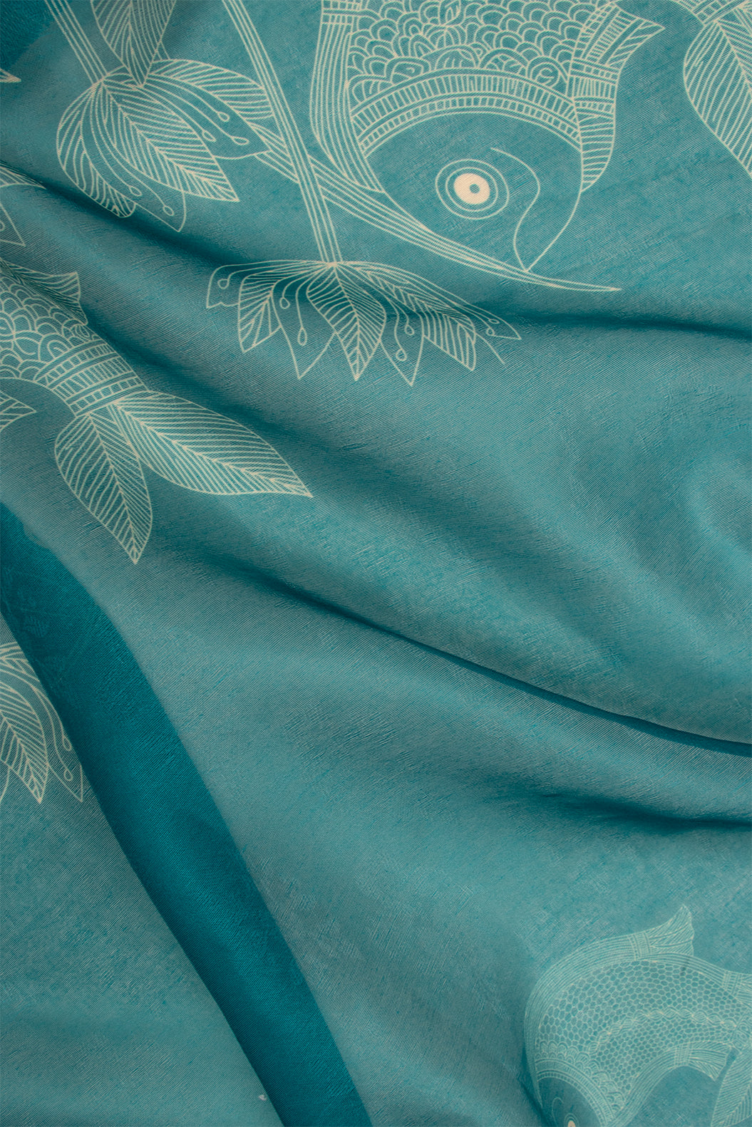 Maavish | Kalamkari-Inspired Digital Fish Print Poly-Linen Saree Green