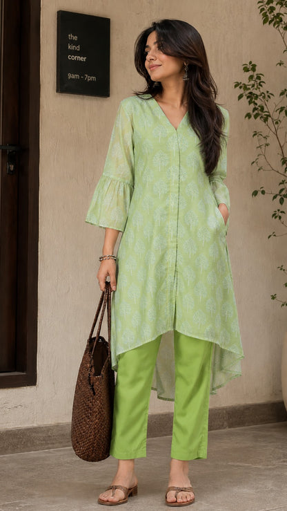 Ethnic V-Neck Floral Kurta Set.