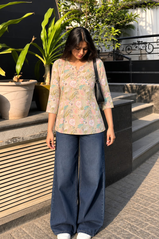 Green Floral Printed Short Kurti 3/4 .