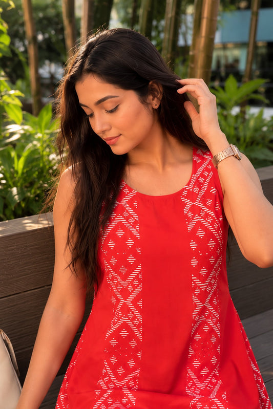 Abstract Pattern Midie Dress.